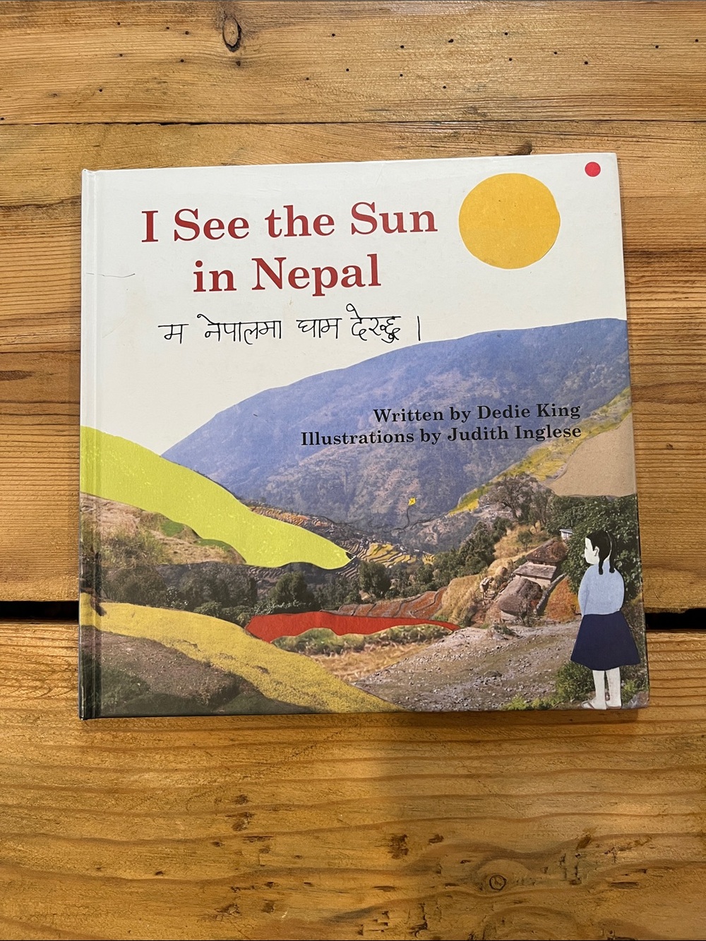 <Napoli / English > Book HC "I See The Sun in Nepal" Satya House Illustrated